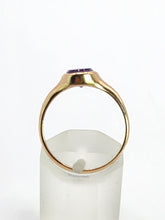 Load image into Gallery viewer, 0871: Antique: 9ct Gold Lilac Amethyst Signet Ring- From 1911