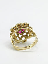 Load image into Gallery viewer, 1484 Vintage: 14ct Gold Rubies Flowerhead Statement Ring- FAB