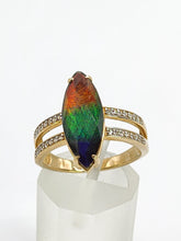 Load image into Gallery viewer, 1791: Vintage: 9ct Gold Tri-Coloured & Glacier White Topaz Cocktail Ring- a beauty