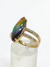 Load image into Gallery viewer, 1791: Vintage: 9ct Gold Tri-Coloured & Glacier White Topaz Cocktail Ring- a beauty