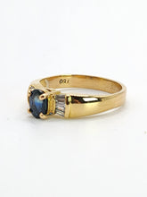 Load image into Gallery viewer, 1616: Vintage: 18ct Gold Cornflower Blue Sapphire Baguette Diamonds Ring- FAB