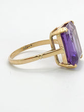 Load image into Gallery viewer, 1693:Vintage; 9ct Gold Large Emerald Cut Alexandrite Cocktail Ring- Exceptional