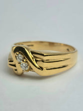Load image into Gallery viewer, 6444: Vintage: 22ct Gold Twin Natural Diamonds Fancy Signet Ring