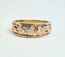 Load image into Gallery viewer, 2120: Vintage & Heavy 9ct Gold Round Cut Diamond Trilogy Clogau Style- Statement