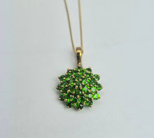 Load image into Gallery viewer, 2148: Vintage; 9ct Gold 31 Green Diopsides Pendant & Chain (40cm) - lovely neckwear