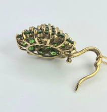 Load image into Gallery viewer, 2148: Vintage; 9ct Gold 31 Green Diopsides Pendant & Chain (40cm) - lovely neckwear