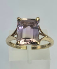 Cargar imagen en el visor de la galería, 2192: Vintage: 9ct Gold Emerald Cut Ametrine Cocktail Ring- Lush