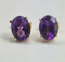 Load image into Gallery viewer, 2093: 18ct Gold Voluptuous Purple Amethyst Stud Earrings-