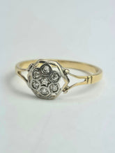 Cargar imagen en el visor de la galería, 1927: Vintage: 18ct Gold 7 Diamonds Hexagonal Set Ring- Very sparkly