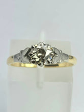Cargar imagen en el visor de la galería, 2075: Vintage: 18ct Gold (0.63ct) Round Cut Diamond Solitaire Set in Platinum- Marvellous