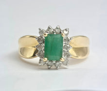Load image into Gallery viewer, 2140: Vintage;: 14ct Gold Emerald Cut Emerald (0.79ct) 14 Diamonds (0.43ct) Ring - LUSH
