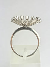 Load image into Gallery viewer, 0112: Vintage: 18ct White Gold "Sunray" Diamonds Fine Jewellery Set: Ring, Pendant, Necklace- Extraordinary