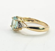 Load image into Gallery viewer, 2182: Vintage: 18ct Gold Sky  Blue Aquamarine Diamonds Dress Ring- lovely cut & colours
