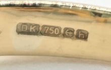 Load image into Gallery viewer, 2182: Vintage: 18ct Gold Sky  Blue Aquamarine Diamonds Dress Ring- lovely cut & colours