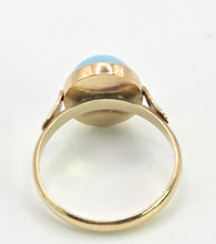 Load image into Gallery viewer, 2189: Vintage; 14ct Gold Cabochon Turquoise Solitaire Ring- curvaceous beauty