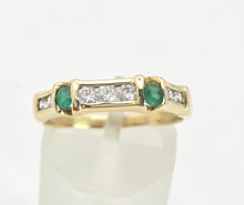 Load image into Gallery viewer, 1195: Vintage Rare: 18ct Gold Green Diopside Sapphires Stacker Ring