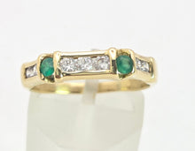 Load image into Gallery viewer, 1195: Vintage Rare: 18ct Gold Green Diopside Sapphires Stacker Ring