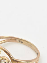 Cargar imagen en el visor de la galería, Vintage: 18ct  Gold Brilliant  & Round Cut Natural Diamonds Cluster Ring