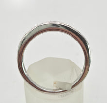 Cargar imagen en el visor de la galería, 2031: Vintage: 18ct White Gold 48 Natural Diamonds Stacker/Half-Eternity Ring