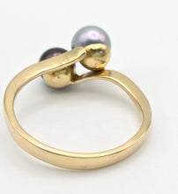 Cargar imagen en el visor de la galería, 2335 Vintage: 18ct Gold Tahitian Pearls Crossover Ring