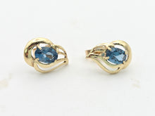 Load image into Gallery viewer, 2044 Vintage: 9ct Gold Swiss Blue Topaz Stud Earrings