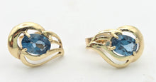 Load image into Gallery viewer, 2044 Vintage: 9ct Gold Swiss Blue Topaz Stud Earrings