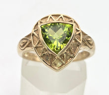 Load image into Gallery viewer, 2232 9ct gold Shield-- Cut Peridot Ornate Signet Ring