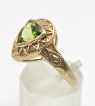 Load image into Gallery viewer, 2232 9ct gold Shield-- Cut Peridot Ornate Signet Ring