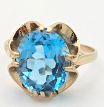 Load image into Gallery viewer, 6465 Vintage: 9ct Gold Faceted Cut Swiss Blue Topaz ring - From 1976