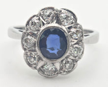 Load image into Gallery viewer, 6440 Vintage: 18ct White Gold Ceylon Blue Sapphire Diamonds Cluster Ring