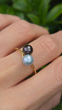 Cargar imagen en el visor de la galería, 2335 Vintage: 18ct Gold Tahitian Pearls Crossover Ring