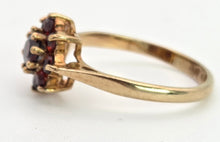 Load image into Gallery viewer, 0118 Vintage: 9ct Gold 9 Garnets Daisy Flower Head Ring- From 1975
