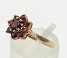 Load image into Gallery viewer, 0118 Vintage: 9ct Gold 9 Garnets Daisy Flower Head Ring- From 1975