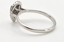 Load image into Gallery viewer, 2375 Vintage: 18ct White Gold 32 Natural Diamonds (0.5ct) Ring