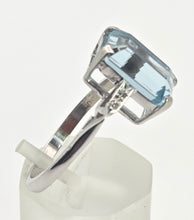 Load image into Gallery viewer, 1867 Vintage: 18ct White Gold Emerald Cut Blue Aquamarine Diamonds Cocktail Ring