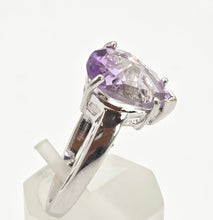 Load image into Gallery viewer, 6422 Vintage: 9ct White Gold Pear-Cut Lilac Amethyst Ring