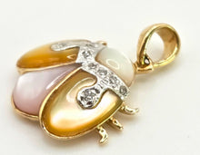 Cargar imagen en el visor de la galería, 2510 Vintage & Rare 18ct Gold Beetle Pendant Diamonds Moonstone Heliodor
