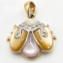 Cargar imagen en el visor de la galería, 2510 Vintage & Rare 18ct Gold Beetle Pendant Diamonds Moonstone Heliodor