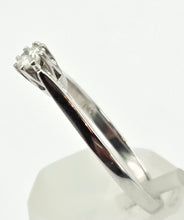 Load image into Gallery viewer, 2416: Vintage 9ct White Gold Round Full Cut Diamond Solitaire