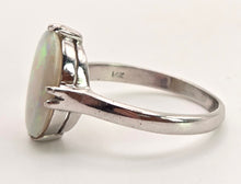 Load image into Gallery viewer, 2469: Vintage 14ct White Gold Vibrant White Opal Solitaire Ring