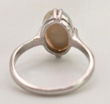 Load image into Gallery viewer, 2469: Vintage 14ct White Gold Vibrant White Opal Solitaire Ring