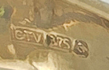 Cargar imagen en el visor de la galería, 2506- Vintage: 9ct Gold Green & Yellow Sapphires Ruby Openwork Cocktail Ring