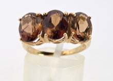 Load image into Gallery viewer, 6421 Vintage & Rare 9ct Gold Smokey Quartz Trilogy Ring