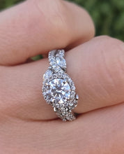 Load image into Gallery viewer, 2418: Platinum Exceptional 1ct Central Diamond (GIA CERT) Ring - D Colour- The finest