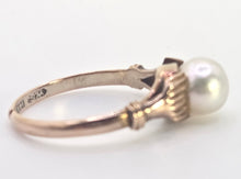 Load image into Gallery viewer, 2313 Vintage 14ct Single Cultured Pearl Ring- Adjustable