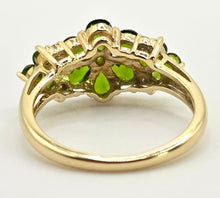 Load image into Gallery viewer, 2534: Vintage; 9ct Gold 15 Green Diopsides Diamonds Cluster Ring