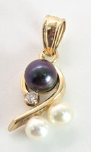 Load image into Gallery viewer, 0143- Vintage 14ct Gold Tahitian Pearls Diamonds Pendant