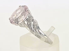 Load image into Gallery viewer, 0341- Vintage: 9ct White Gold Pink Morganite 14 Natural Sparkling Diamonds Ring
