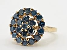 Cargar imagen en el visor de la galería, 0596: Vintage: 9ct Gold 21 Blue Diamonds Floral Cluster Ring