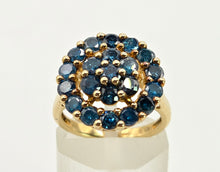 Cargar imagen en el visor de la galería, 0596: Vintage: 9ct Gold 21 Blue Diamonds Floral Cluster Ring